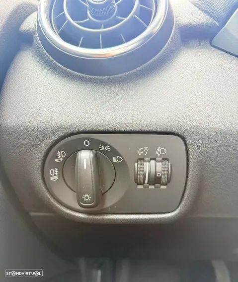 Audi A1 1.6 TDI Attraction - 17