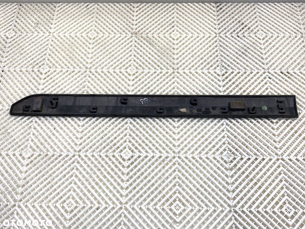 LISTWA DRZWI PRAWY PRZÓD  FORD TRANSIT COURIER B460 Nadwozie pełne/minivan 2014 - 2022 1.0 - 4