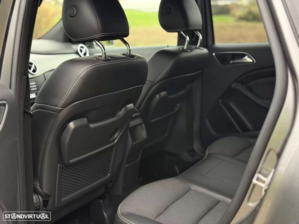 Mercedes-Benz B 200 CDI Urban - 35
