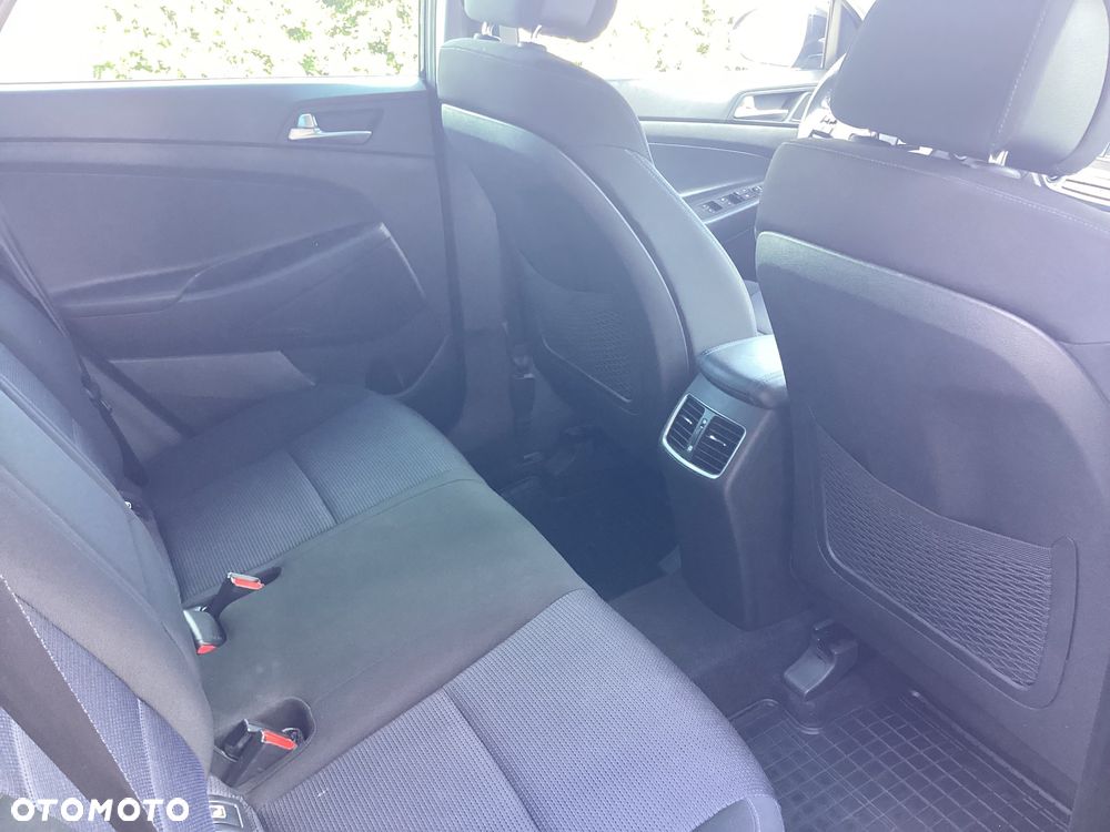 Hyundai Tucson 1.6 GDI BlueDrive Comfort 2WD - 11