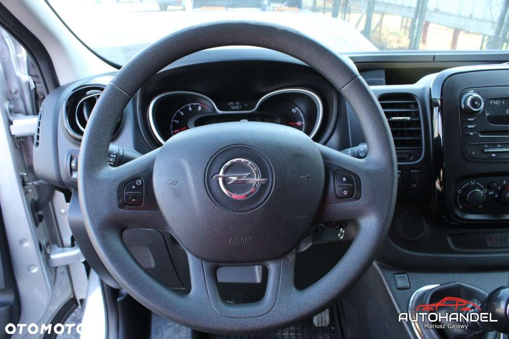 Opel Vivaro - 10