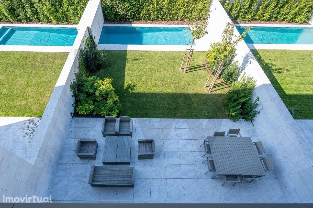 Exclusiva Moradia T3+1 de Luxo no Centro de Cascais | Condomínio Legac - Grande imagem: 5/33