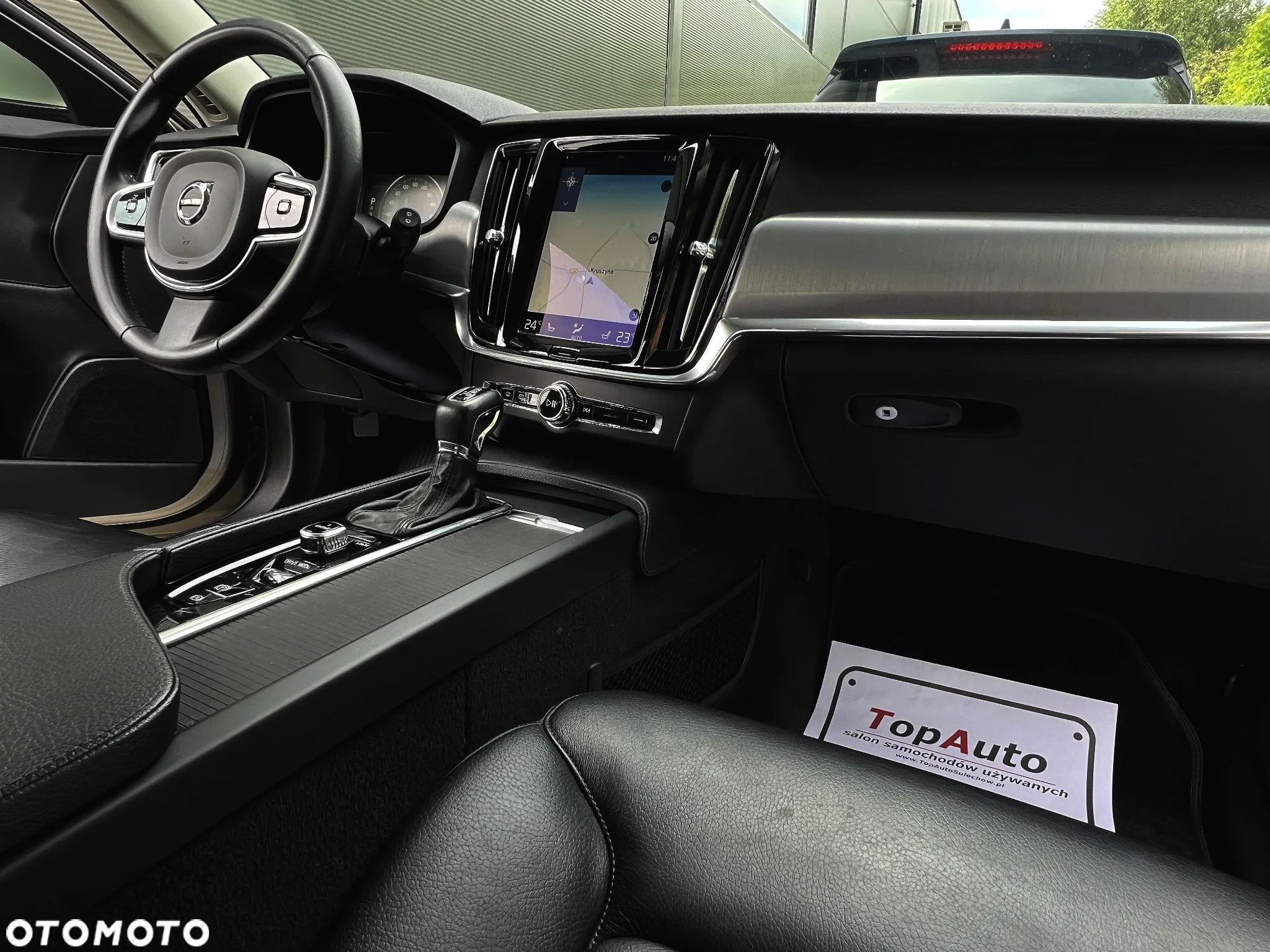 Volvo V90 D4 Momentum Pro - 19