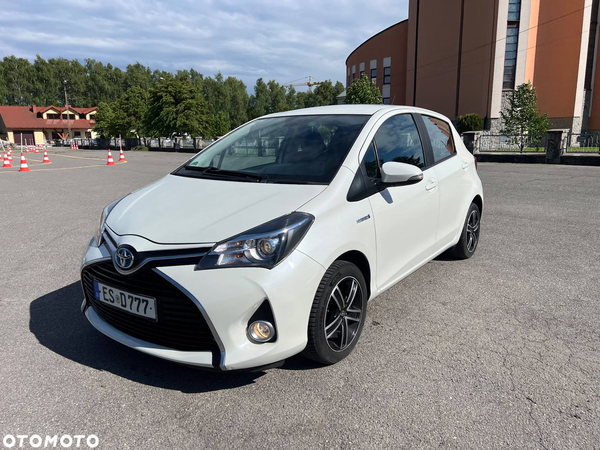 Toyota Yaris Hybrid 1.5 VVT-i Edition-S - 2