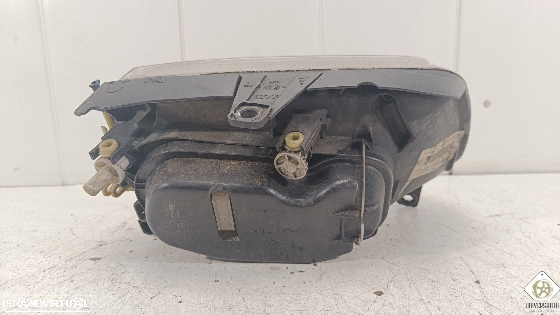 FAROL ESQUERDO VOLKSWAGEN POLO 2001 - 2