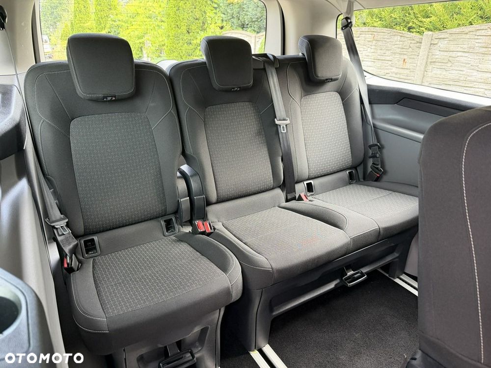 Ford Tourneo Custom - 28