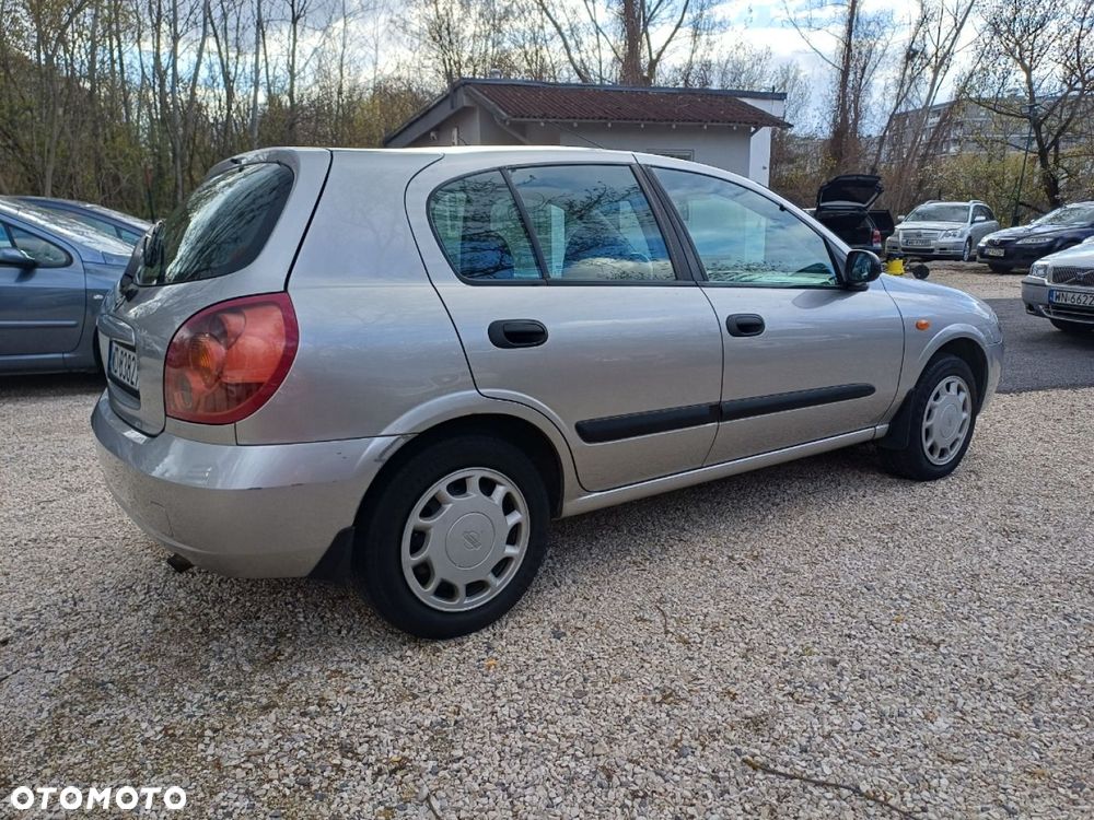 Nissan Almera - 4