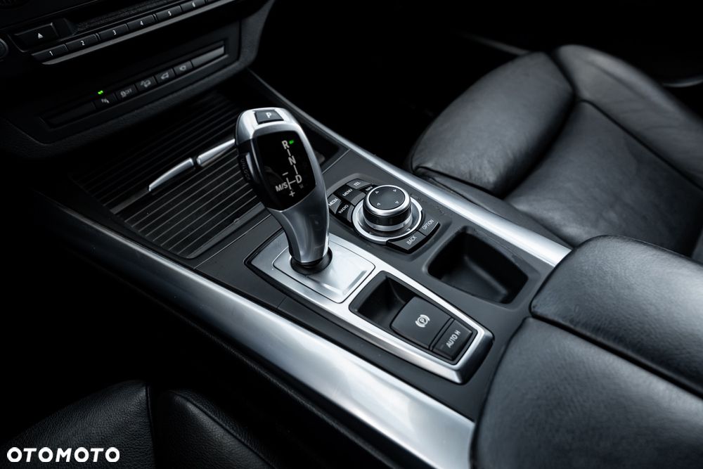 BMW X5 xDrive40d - 38