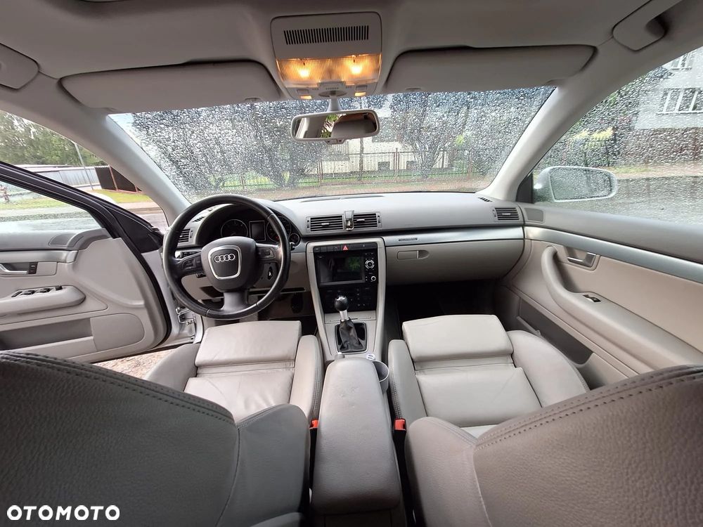 Audi A4 Limousine 3.0 TDI DPF quattro - 6