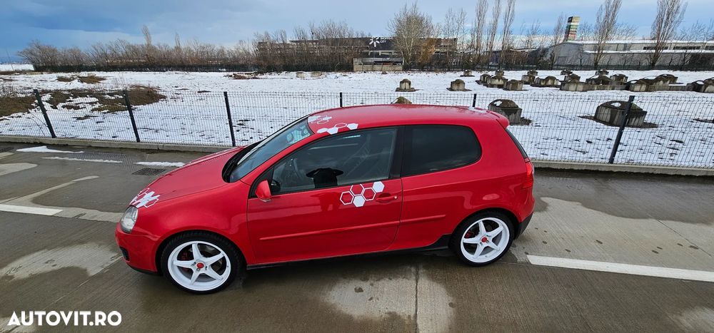 Volkswagen Golf 2.0 FSI GTI - 2