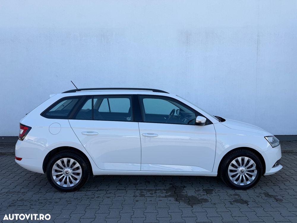 Skoda Fabia 1.0 TSI Ambition - 4