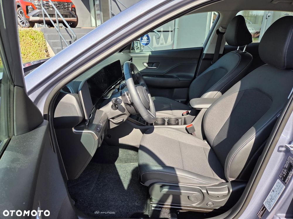 Hyundai Kona - 12