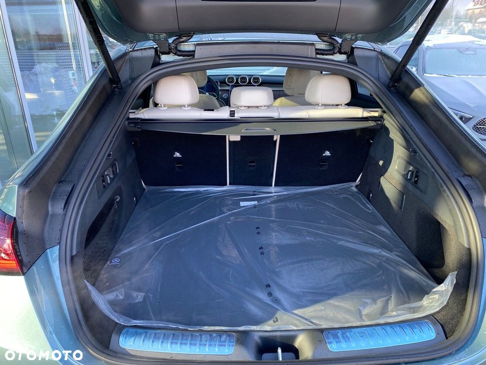 Mercedes-Benz GLC - 26