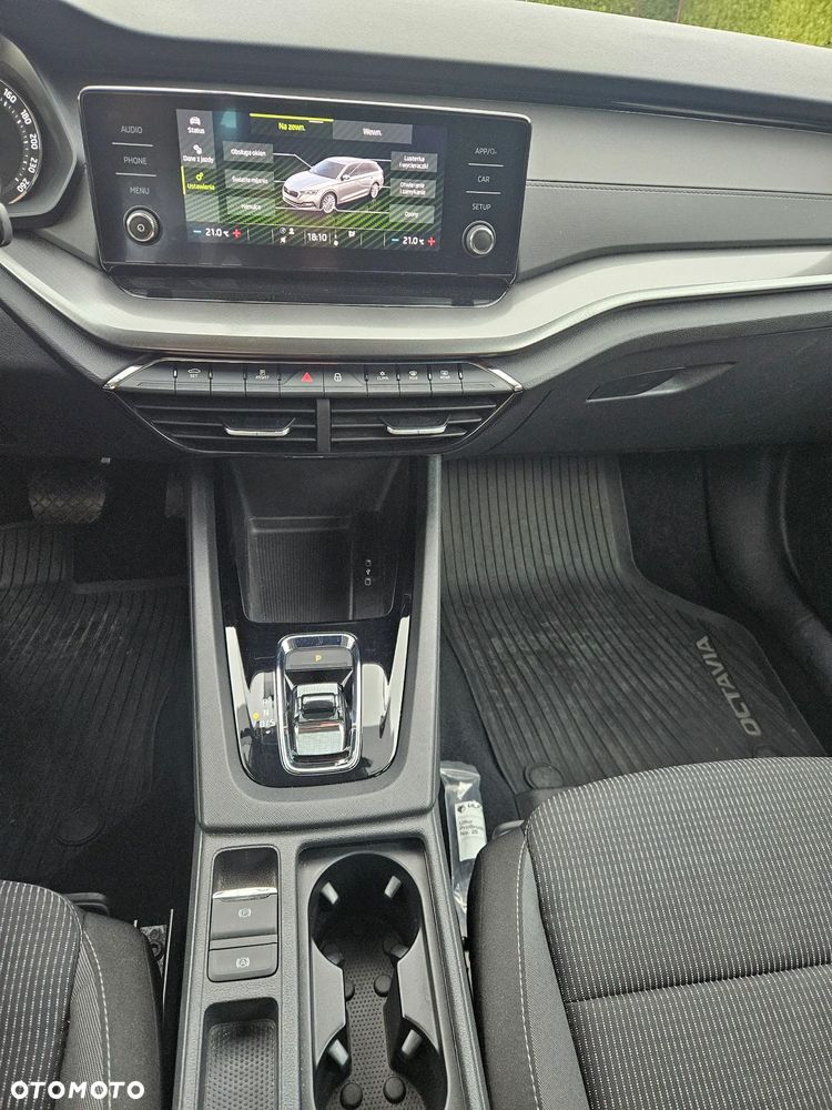 Skoda Octavia 1.5 TSI e-Tec Ambition DSG - 35