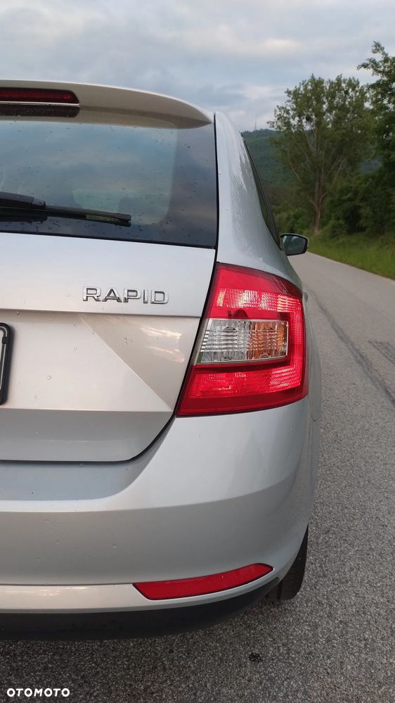 Skoda RAPID - 25
