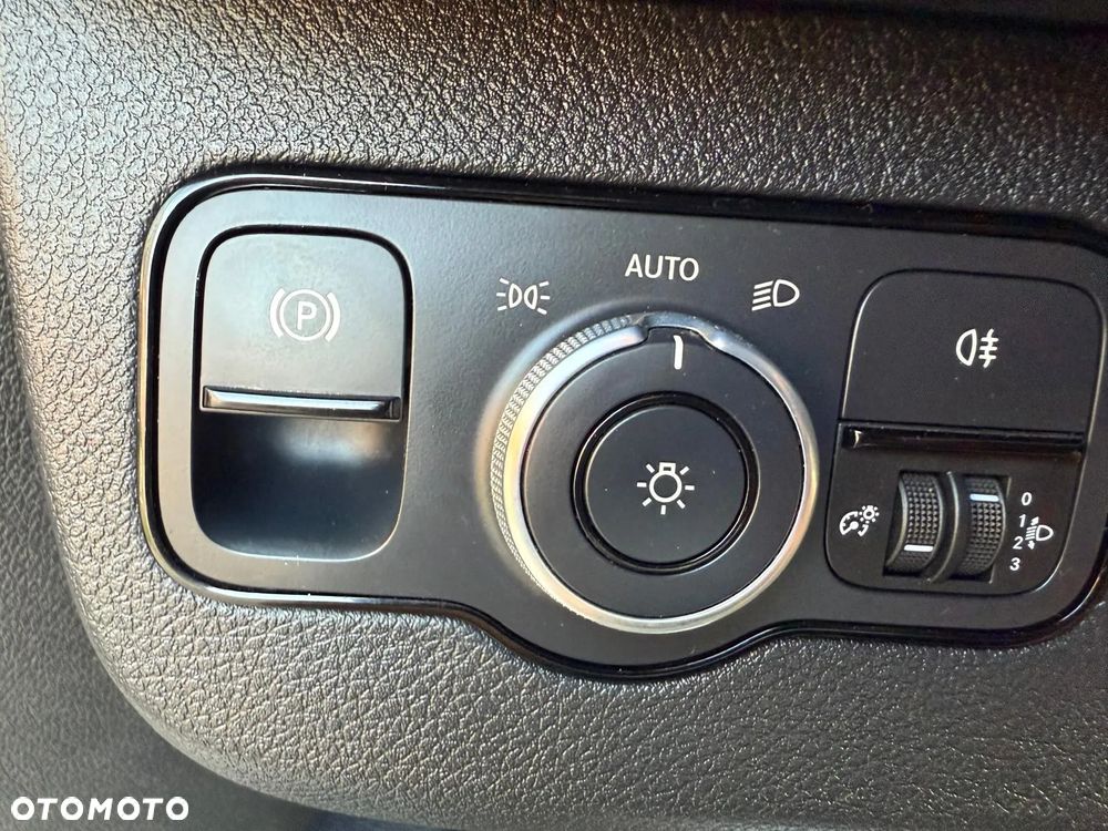 Mercedes-Benz Sprinter 2.2 163KM, L4H2, 17tys km przebieg, bardzo ładny - 29