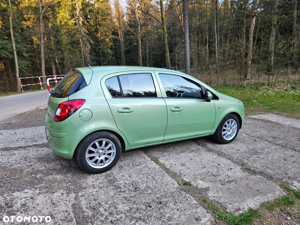 Opel Corsa 1.2 16V - 20