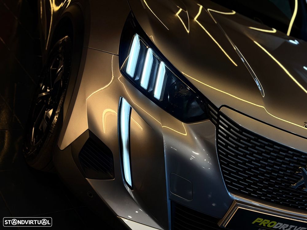 Peugeot e-2008 50 kWh GT Pack - 6