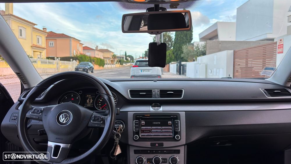 VW Passat 1.6 TDI BlueMotion - 7