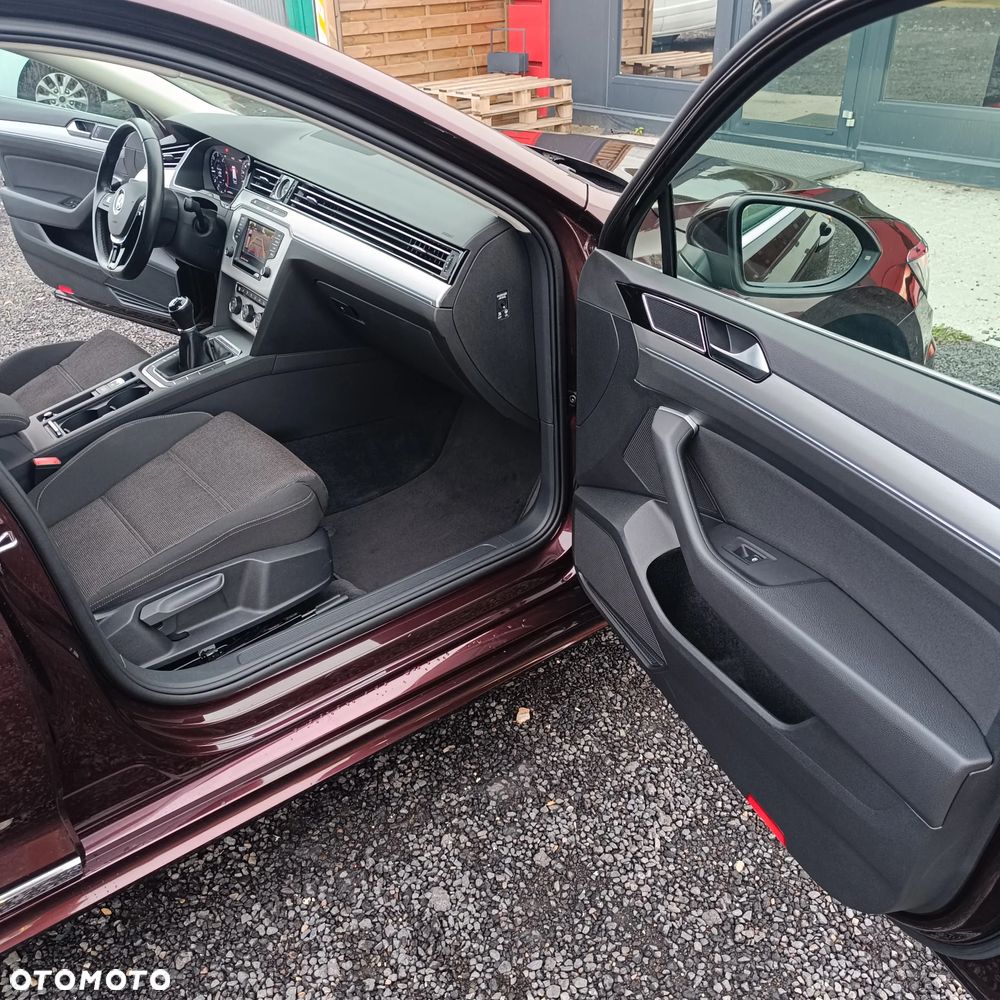 Volkswagen Passat 2.0 TDI BMT 4Mot Highline - 12