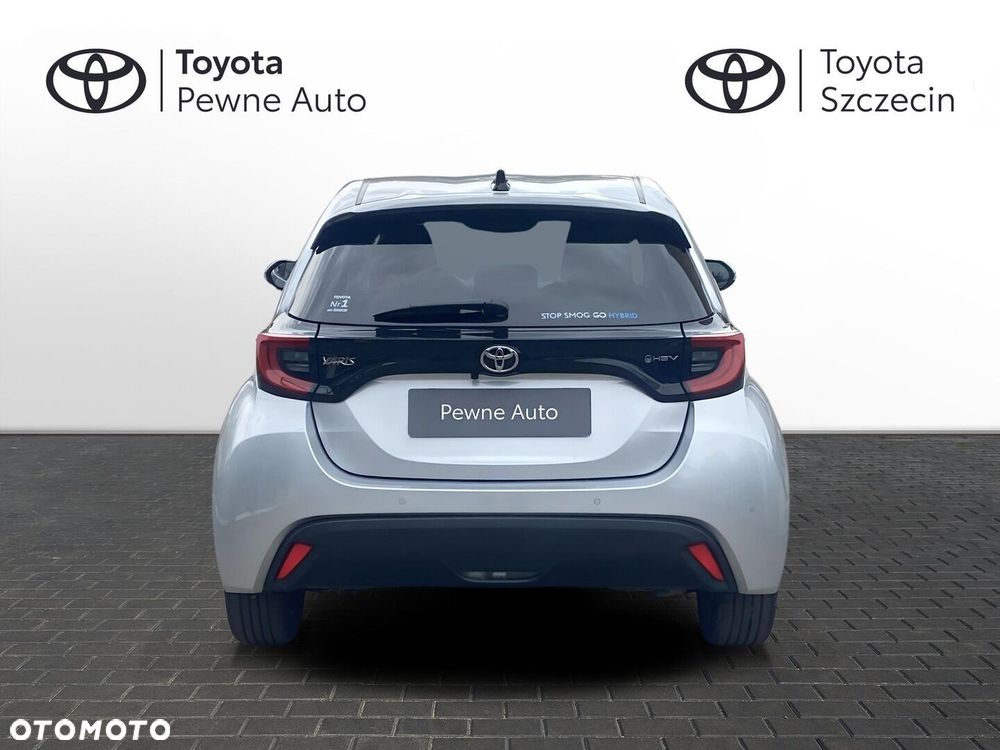 Toyota Yaris Hybrid 1.5 Style - 8