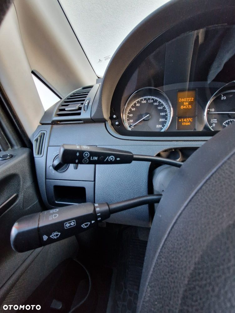 Mercedes-Benz Vito - 15