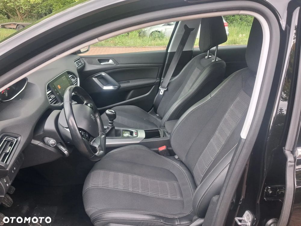 Peugeot 308 - 3