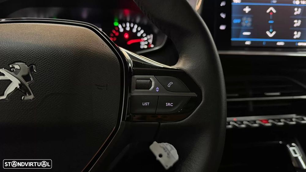 Peugeot 2008 PureTech 100 Style - 17