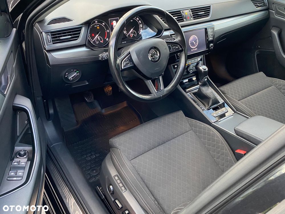 Skoda Superb 2.0 TDI L&K - 27