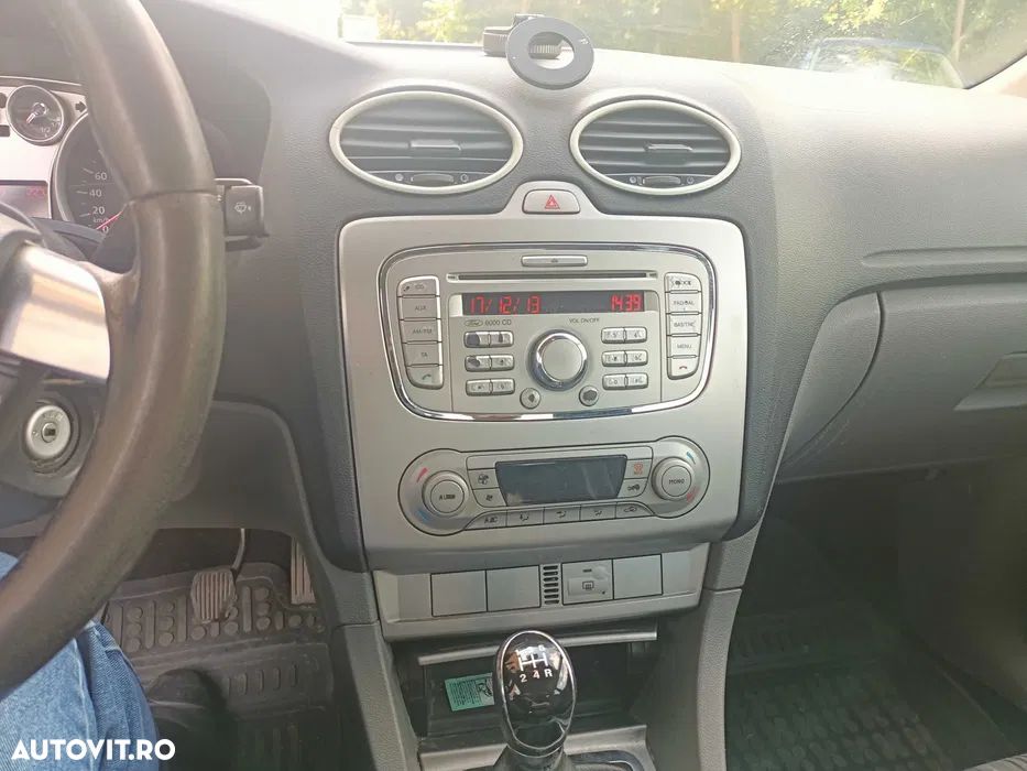 Ford Focus - 2
