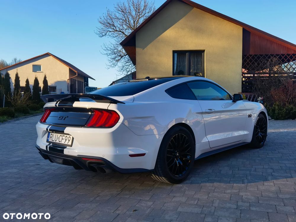 Ford Mustang - 6