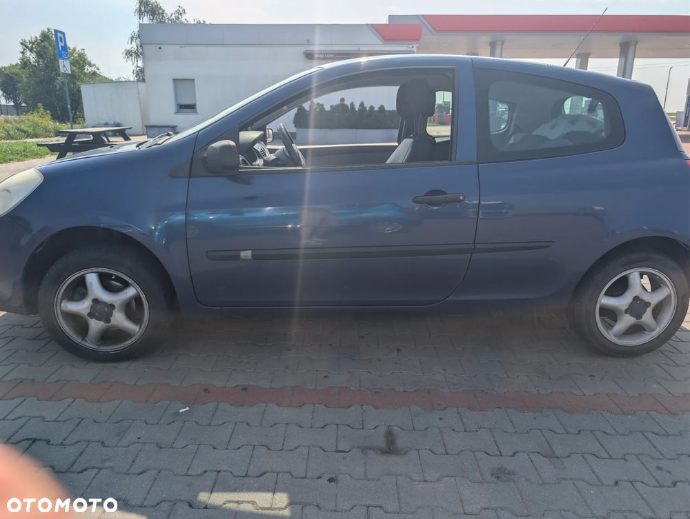 Renault Clio 1.2 16V Expression - 5