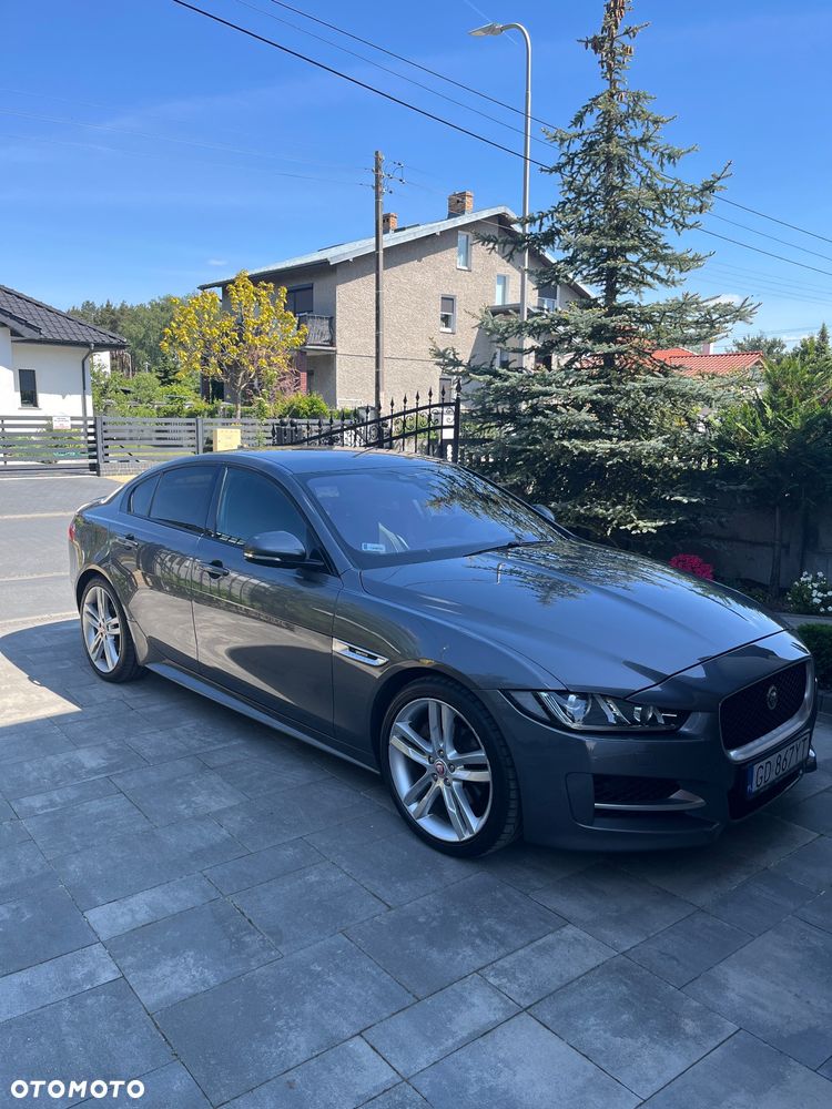 Jaguar XE