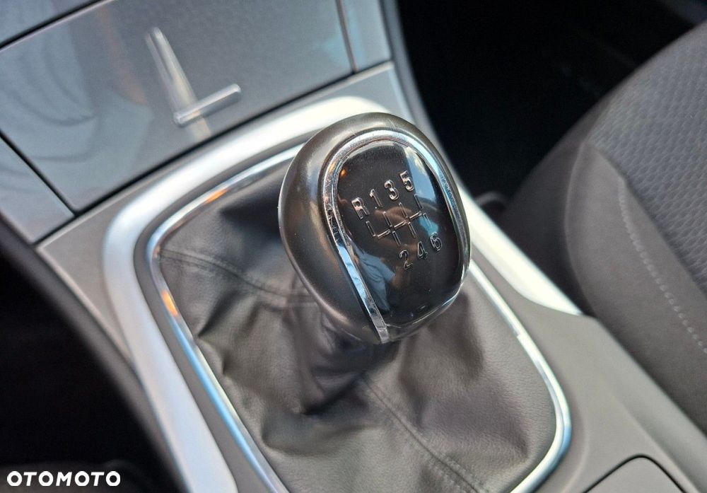 Opel Insignia - 28