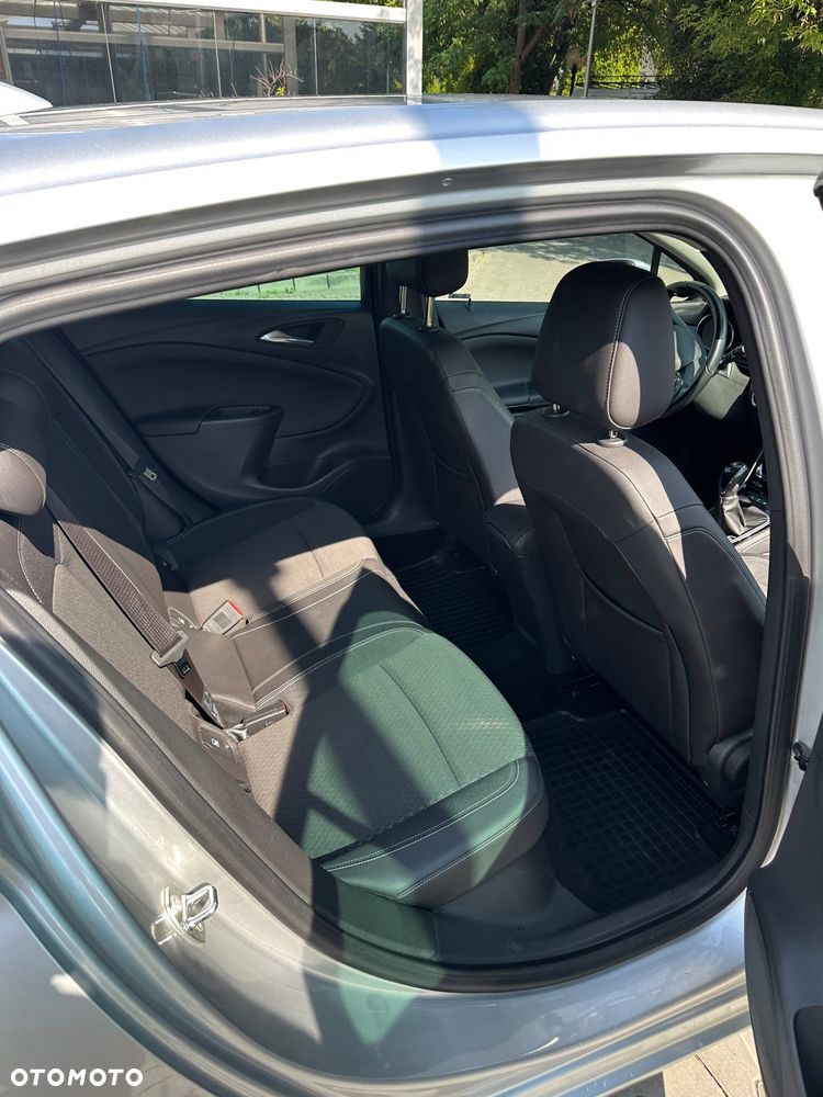 Opel Astra 1.4 T Dynamic S&S - 12