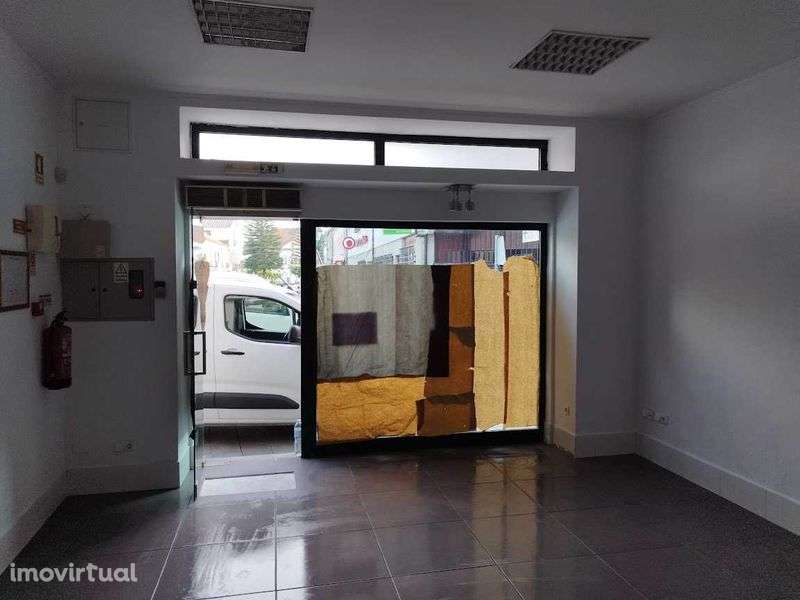 Loja centro de Albergaria - Grande imagem: 4/5