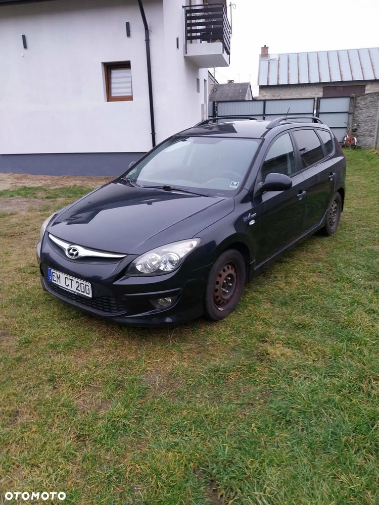 Hyundai i30 i30cw 1.6 CRDi FIFA WM Edition - 1