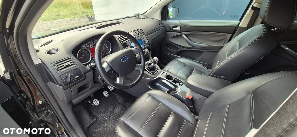 Ford Kuga 2.5 Titanium - 3