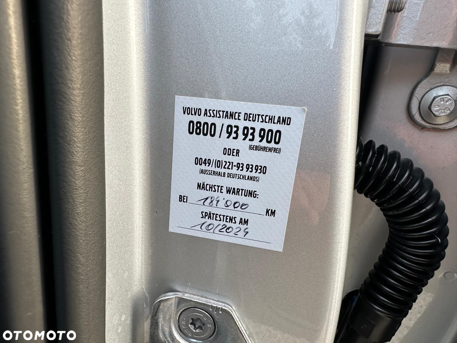 Volvo V90 D4 Momentum - 28