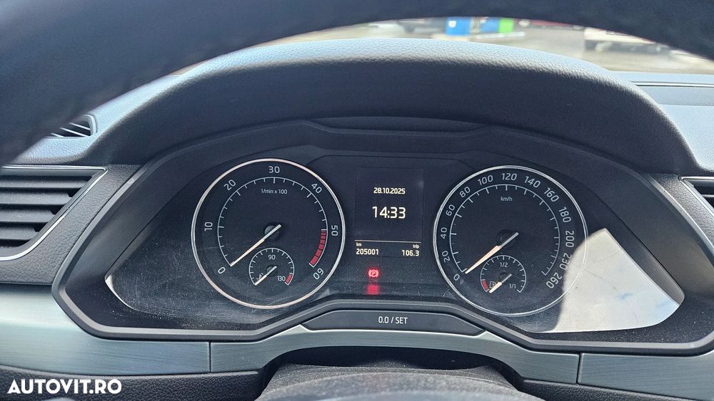 Skoda Superb 2.0 TDI Ambition - 10