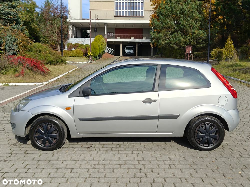 Ford Fiesta 1.3 We will Rock You - 4
