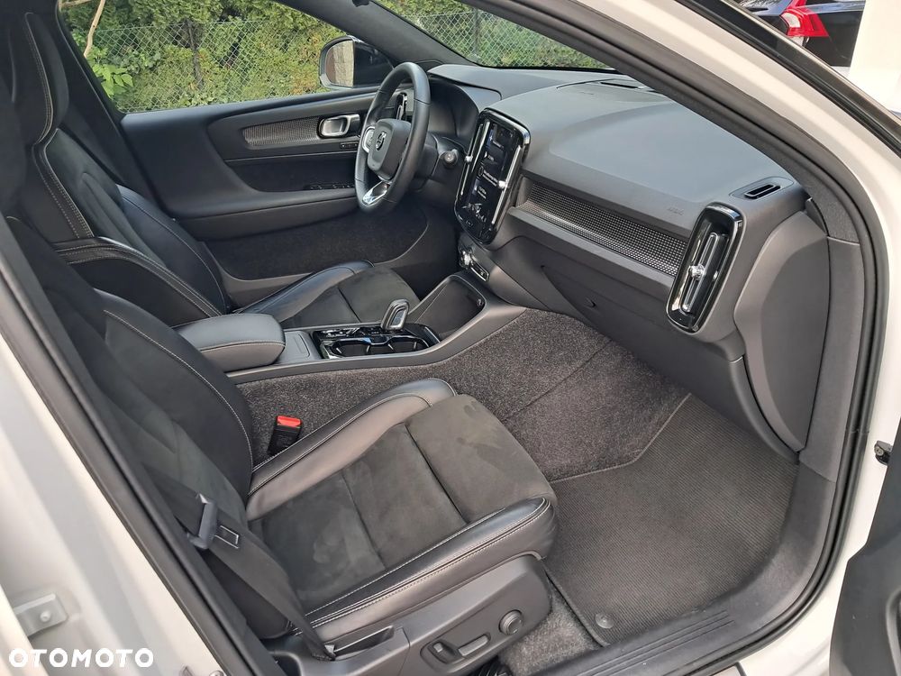 Volvo XC 40 T5 AWD R-Design - 7
