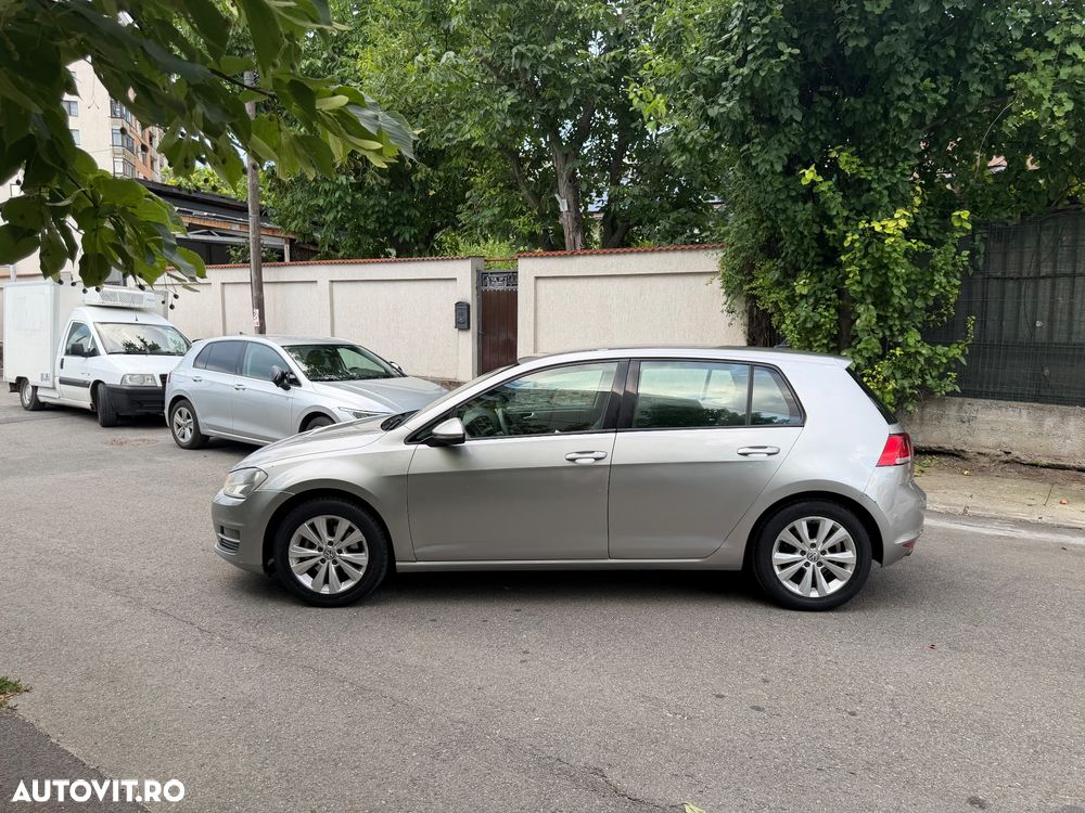 Volkswagen Golf 1.6 TDI DPF DSG Highline - 1