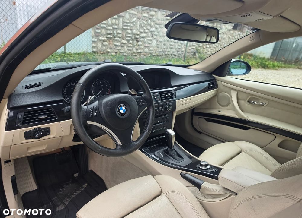 BMW Seria 3 325xi - 9