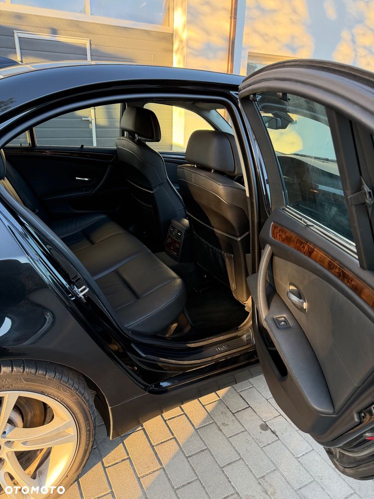 BMW Seria 5 535d - 24