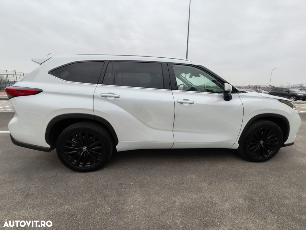 Toyota Highlander 2.5 L Dynamic Force 248CP Luxury Pearly - 9