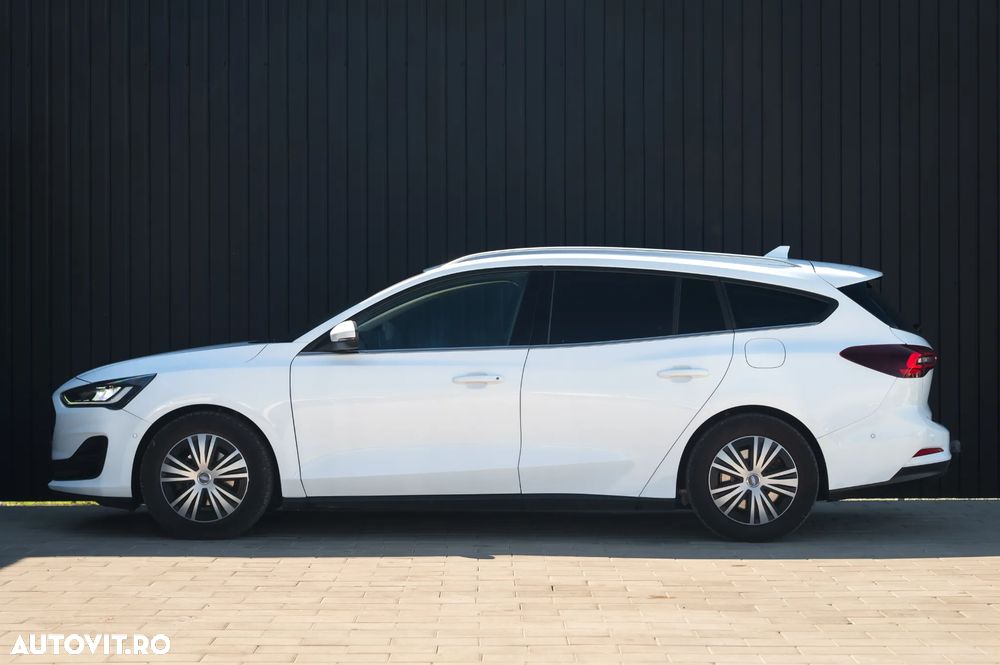 Ford Focus 1.5 EcoBlue 8AT Titanium - 4