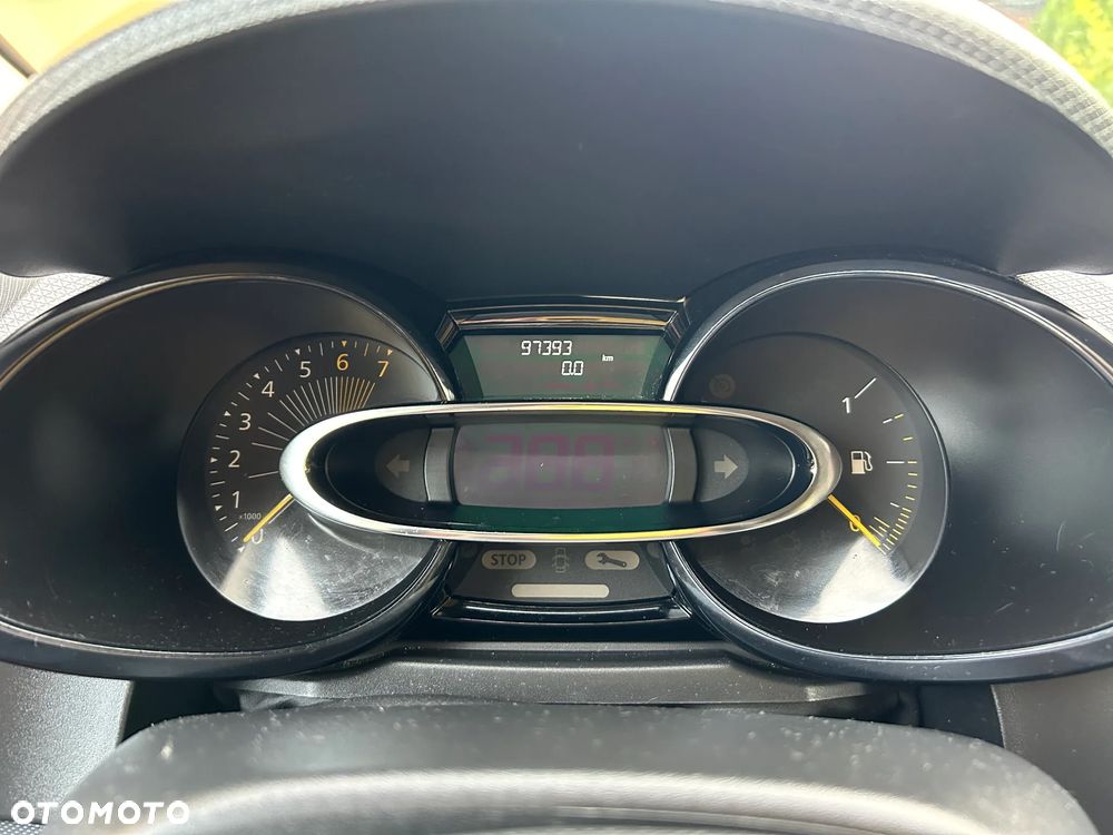 Renault Clio 1.2 16V Limited - 14