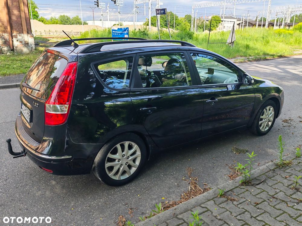 Hyundai i30 2.0 Premium - 18