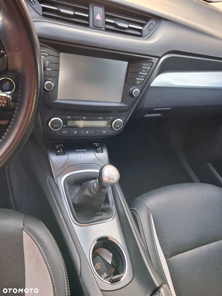 Toyota Avensis 2.0 D-4D Premium - 8